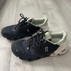 On-Running - Cloud Flyer sneaker - Black / mint SIZE: women’s 8